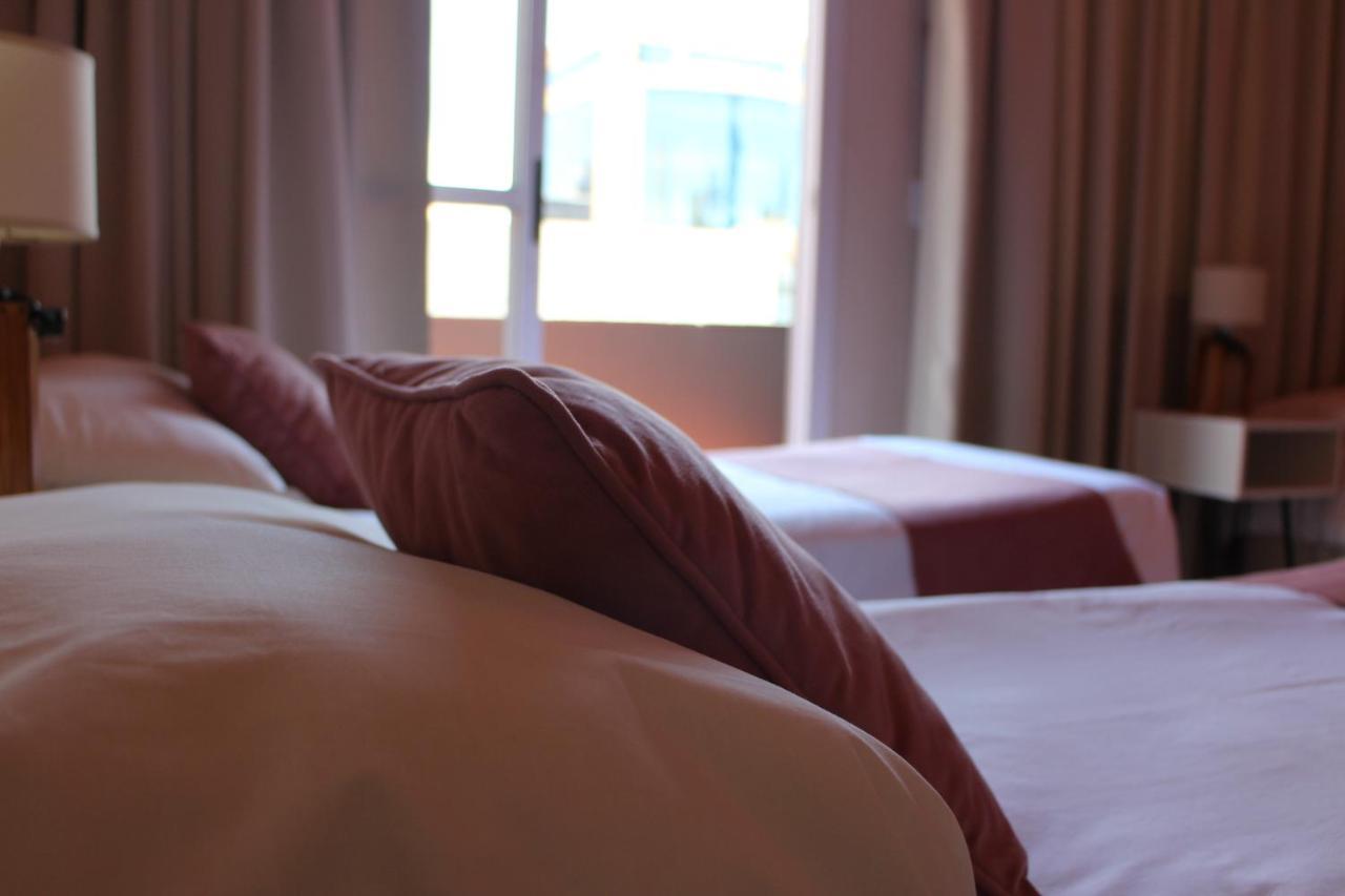 Hotel City Posadas Luaran gambar