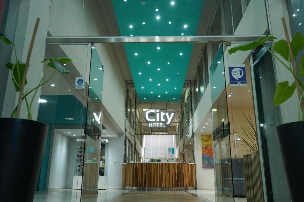 Hotel City Posadas Luaran gambar