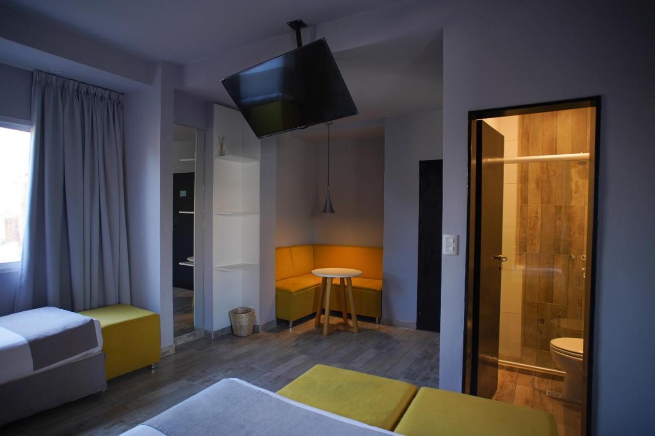 Hotel City Posadas Luaran gambar