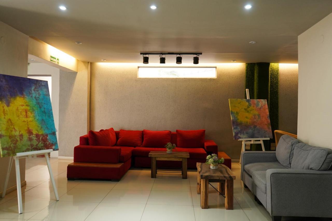 Hotel City Posadas Luaran gambar