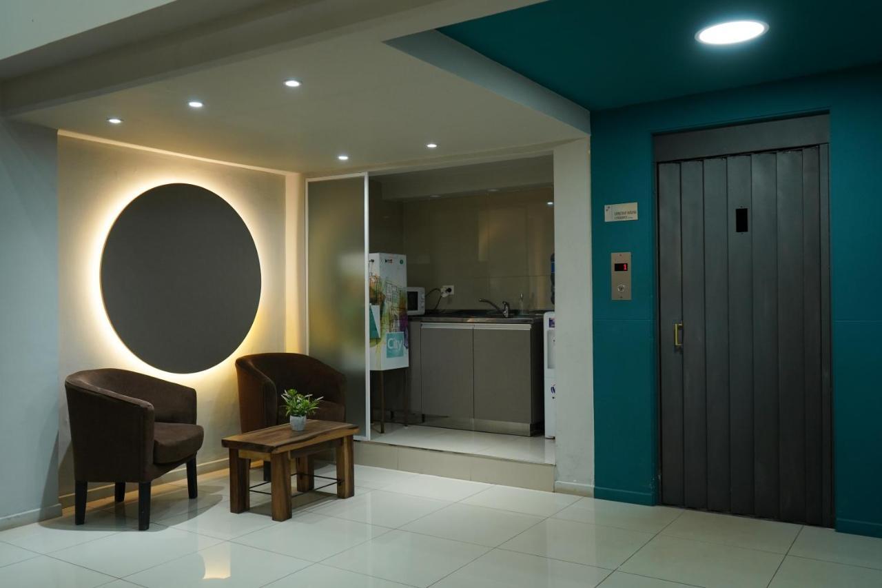 Hotel City Posadas Luaran gambar
