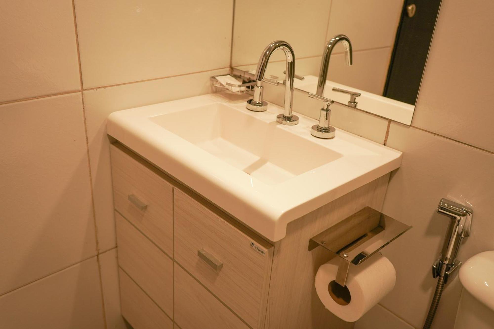 Hotel City Posadas Luaran gambar
