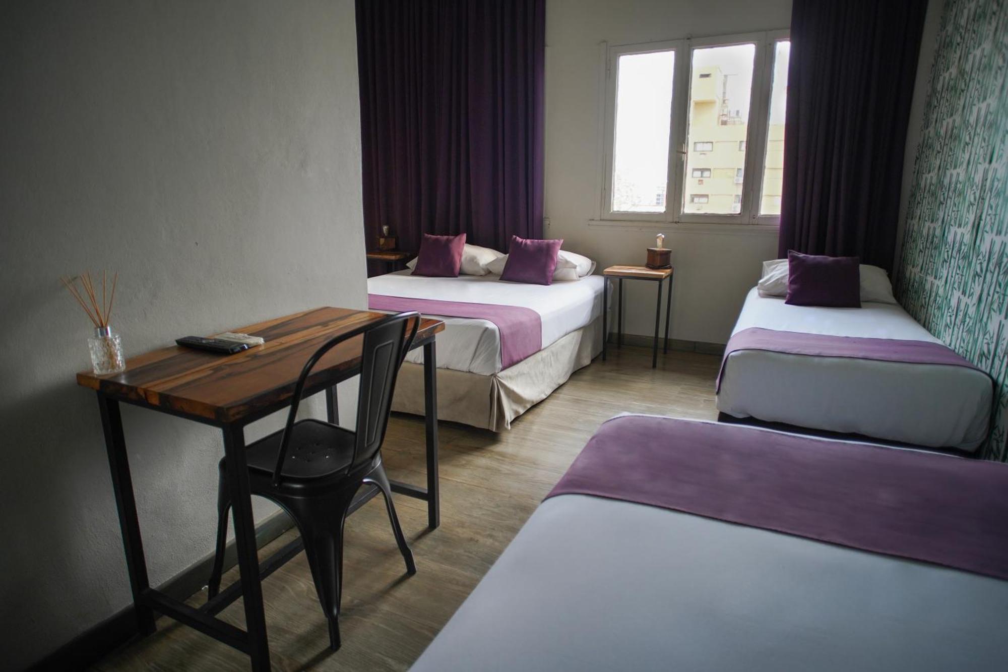 Hotel City Posadas Luaran gambar